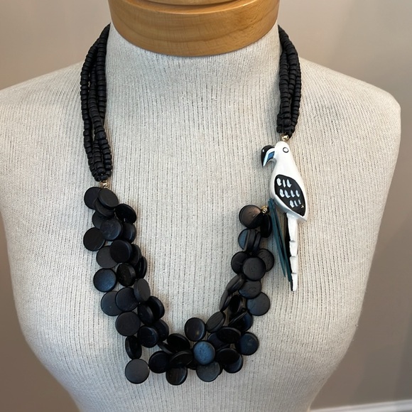 Vintage Black Beaded Necklace with White Parrot Pendant - Picture 2 of 15